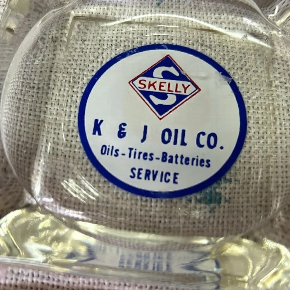 ‎Bundle of 2 vintage kelly tire ashtray,skelly oil.